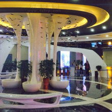  臨潁縣陳木匠工藝品廠 主營(yíng) 桃木梳 黃楊木梳 雕刻